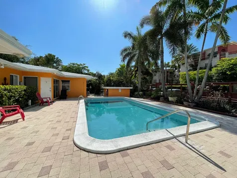 1101 NE 17 Way Fort Lauderdale FL 33304