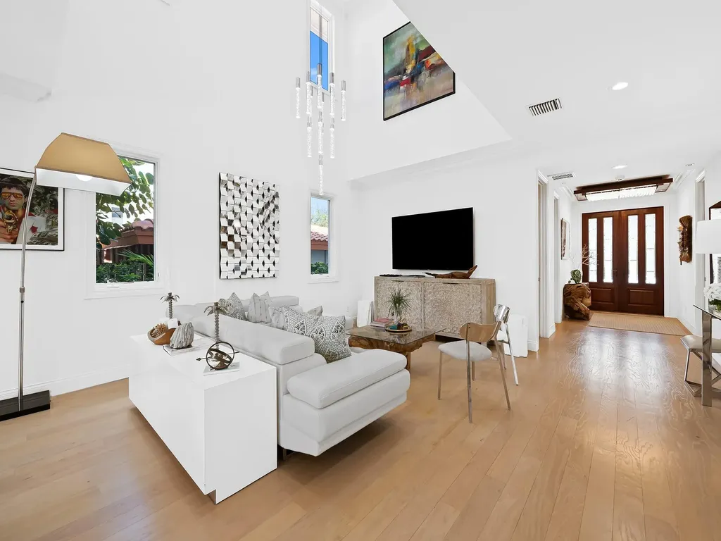 717 Solar Isle Drive Fort Lauderdale FL 33301