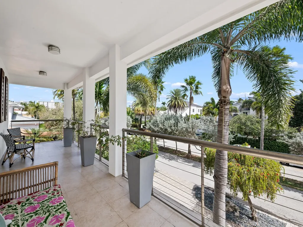 717 Solar Isle Drive Fort Lauderdale FL 33301