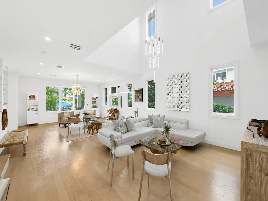 717 Solar Isle Drive Fort Lauderdale FL 33301