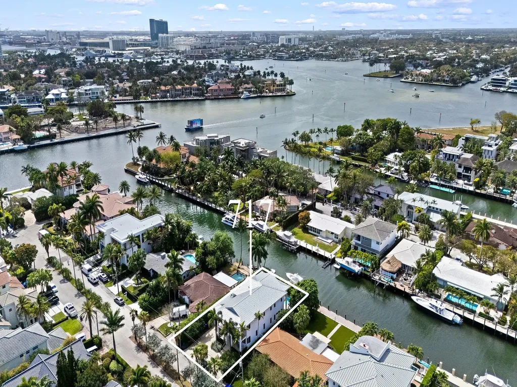 717 Solar Isle Drive Fort Lauderdale FL 33301