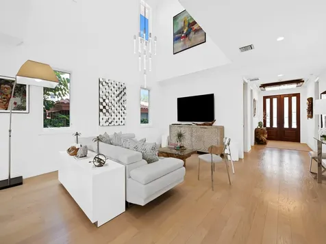 717 Solar Isle Drive Fort Lauderdale FL 33301