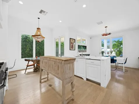 717 Solar Isle Drive Fort Lauderdale FL 33301