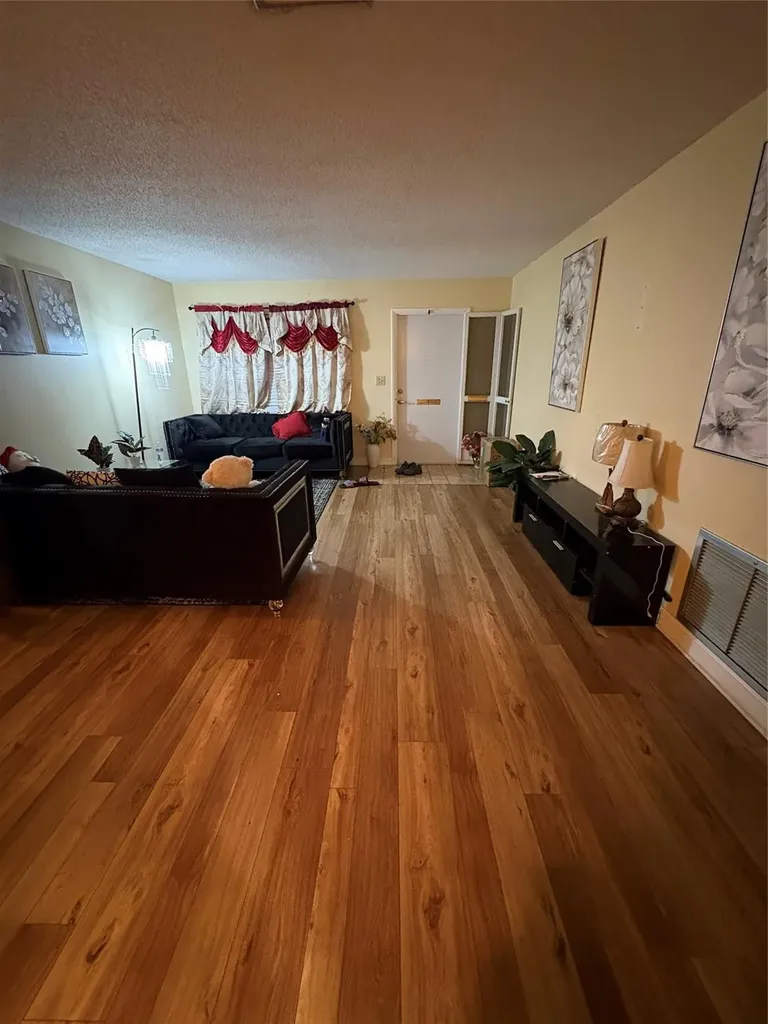 2392 SW 13th Terrace Boynton Beach FL 33426