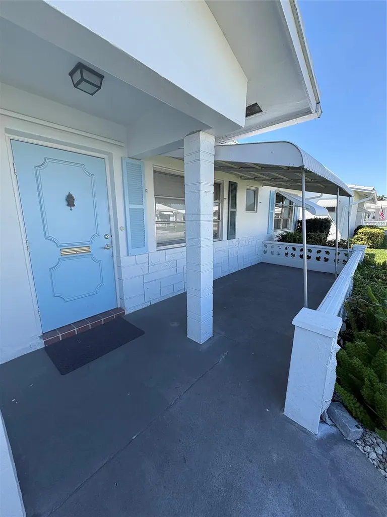 2392 SW 13th Terrace Boynton Beach FL 33426