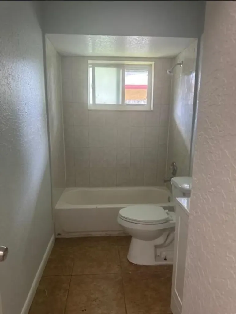 332 SW 2nd Place Pompano Beach FL 33060