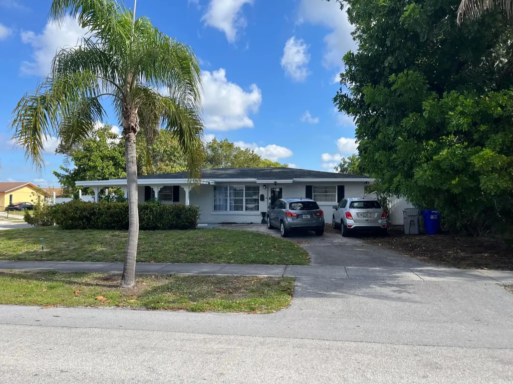 121 NW 18th Street Pompano Beach FL 33060