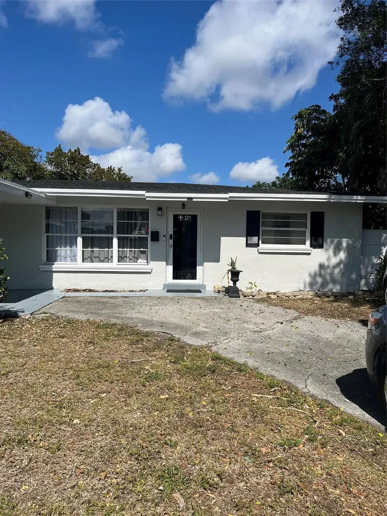 121 NW 18th Street Pompano Beach FL 33060
