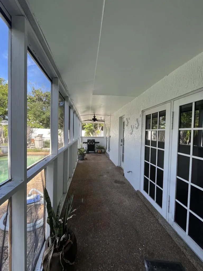 121 NW 18th Street Pompano Beach FL 33060