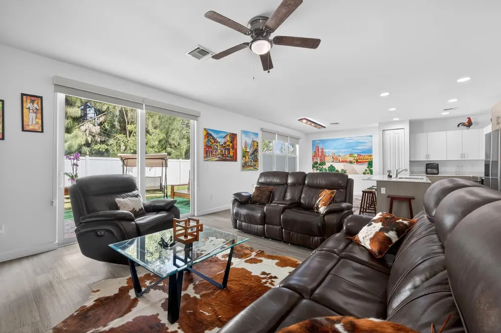 6317 Tenor Drive West Palm Beach FL 33413