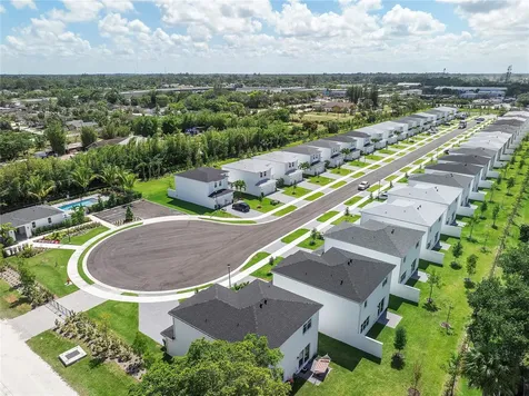 6317 Tenor Drive West Palm Beach FL 33413