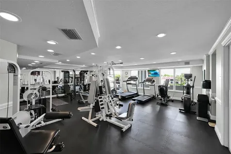 2880 NE 14th Street Causeway Pompano Beach FL 33062