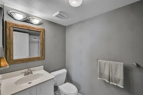 2880 NE 14th Street Causeway Pompano Beach FL 33062