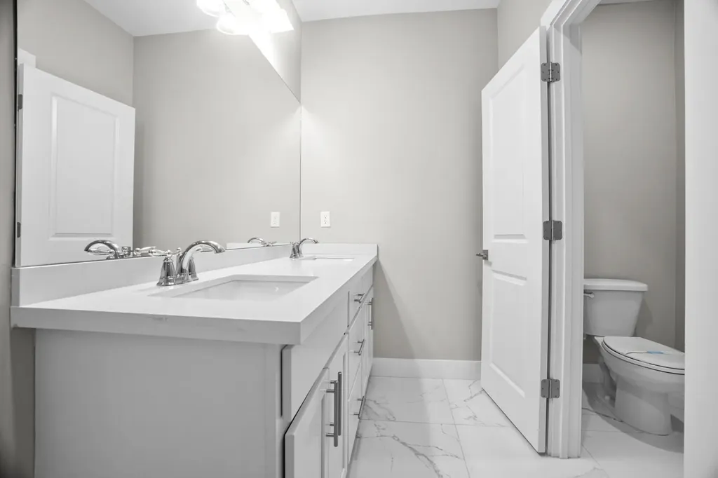 4507 E Aqua Bella Lane Fort Lauderdale FL 33312