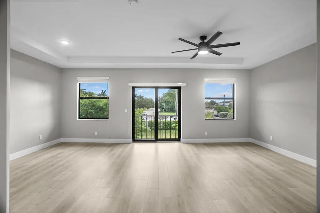 4507 E Aqua Bella Lane Fort Lauderdale FL 33312