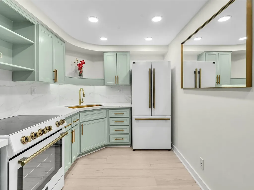 3300 NE 36th Street Fort Lauderdale FL 33308