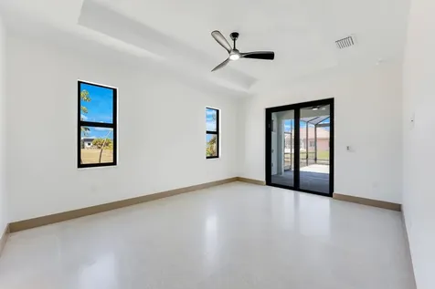1925 NW 34th Place Cape Coral FL 33993
