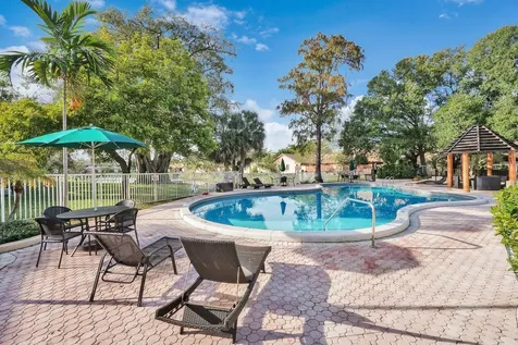 3082 S Oakland Forest Drive Oakland Park FL 33309