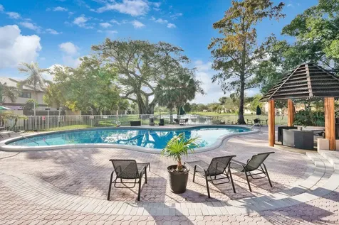 3082 S Oakland Forest Drive Oakland Park FL 33309