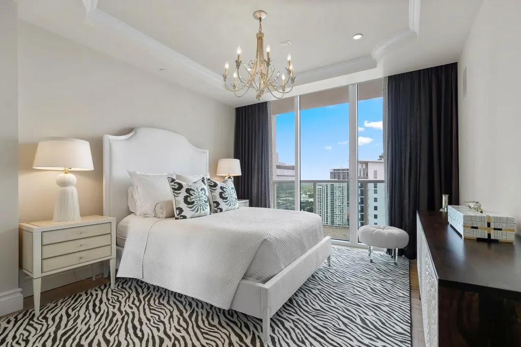 350 SE 2nd Street Fort Lauderdale FL 33301