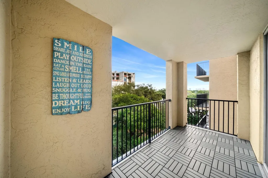 520 SE 5th Avenue Fort Lauderdale FL 33301