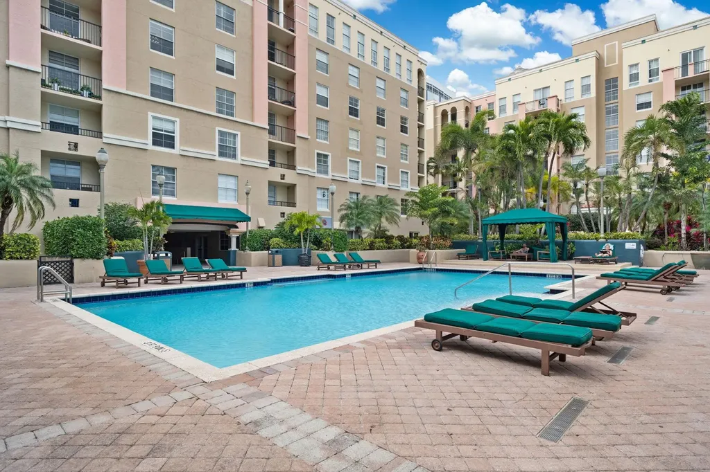520 SE 5th Avenue Fort Lauderdale FL 33301