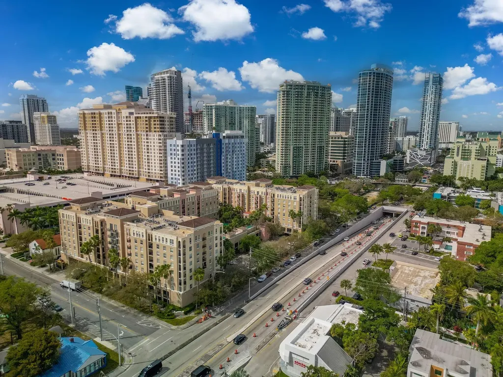 520 SE 5th Avenue Fort Lauderdale FL 33301