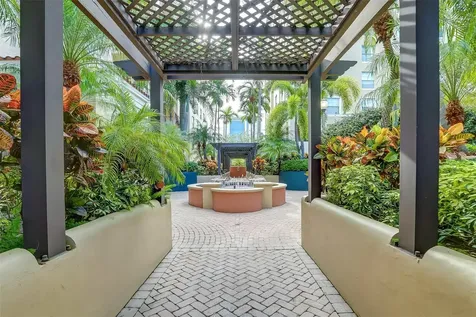 520 SE 5th Avenue Fort Lauderdale FL 33301