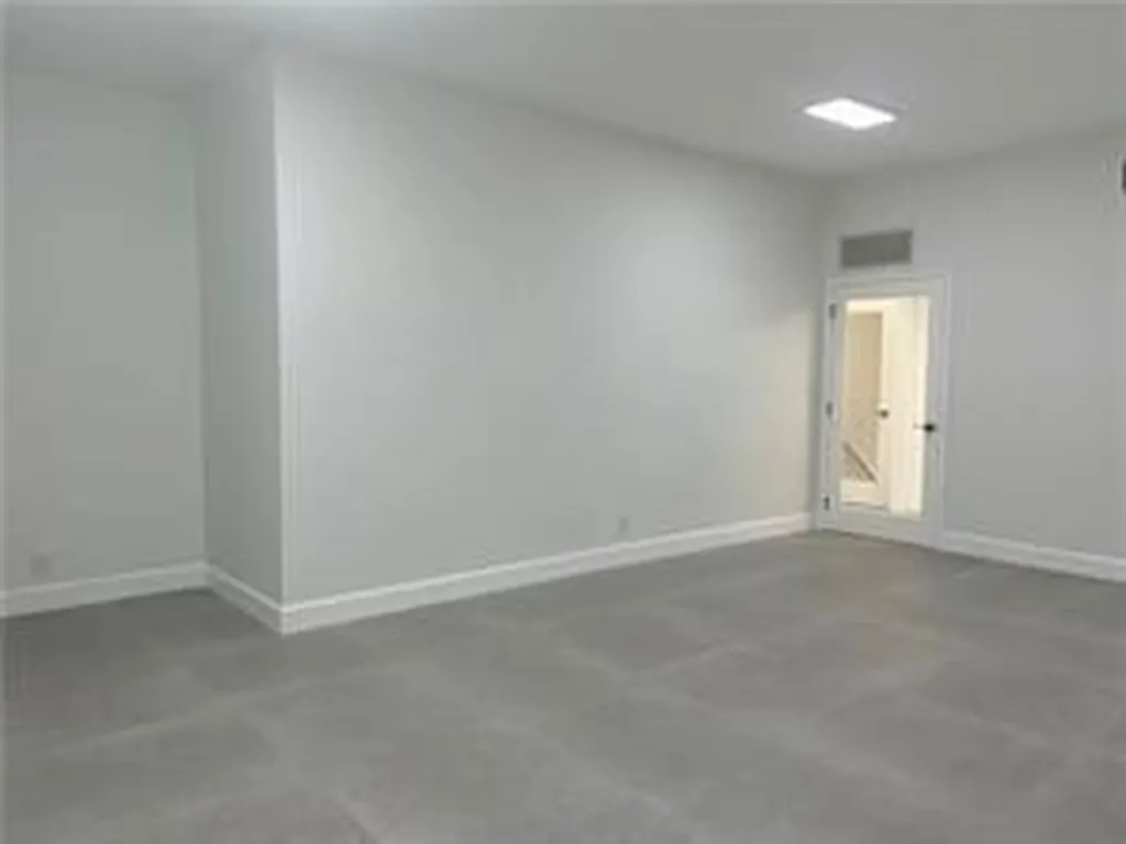 3038 N Federal Highway Fort Lauderdale FL 33306