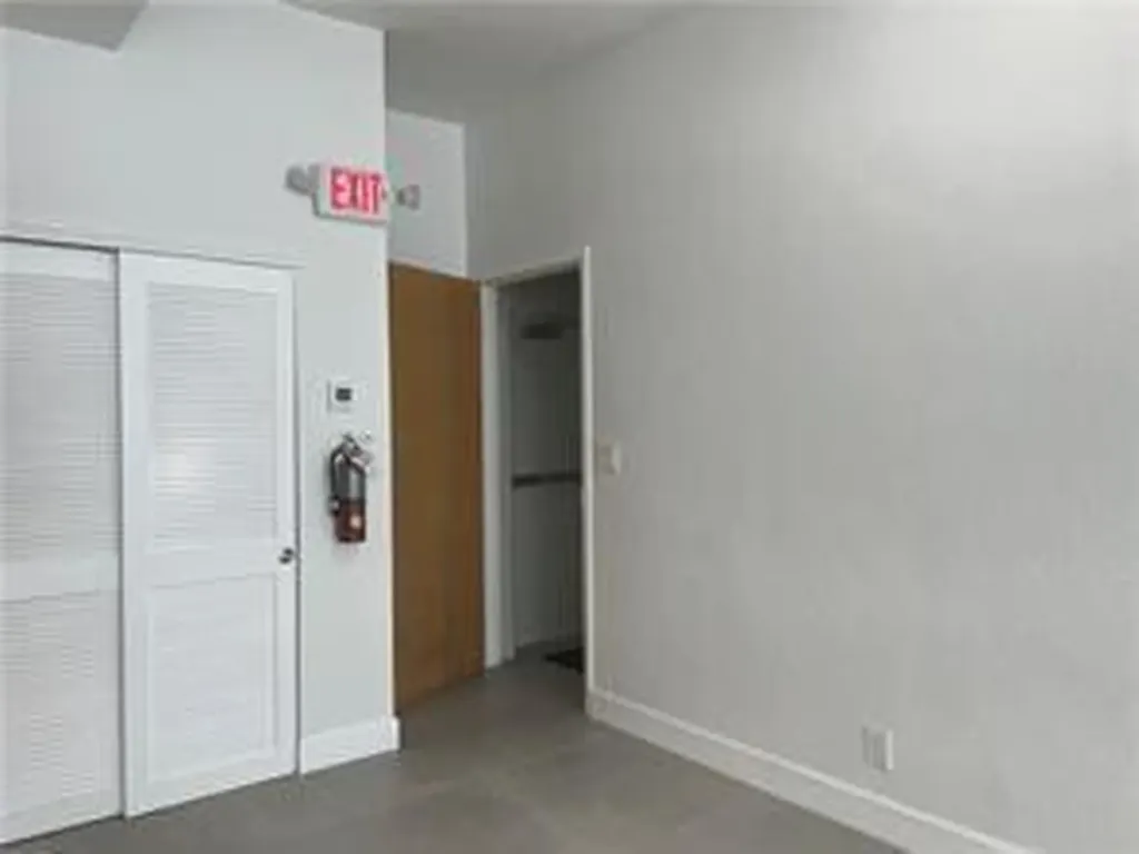 3038 N Federal Highway Fort Lauderdale FL 33306