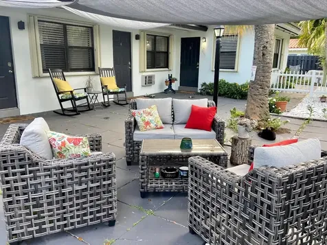 213 Hibiscus Avenue Pompano Beach FL 33062