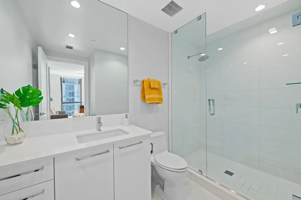 100 E Las Olas Boulevard Fort Lauderdale FL 33301