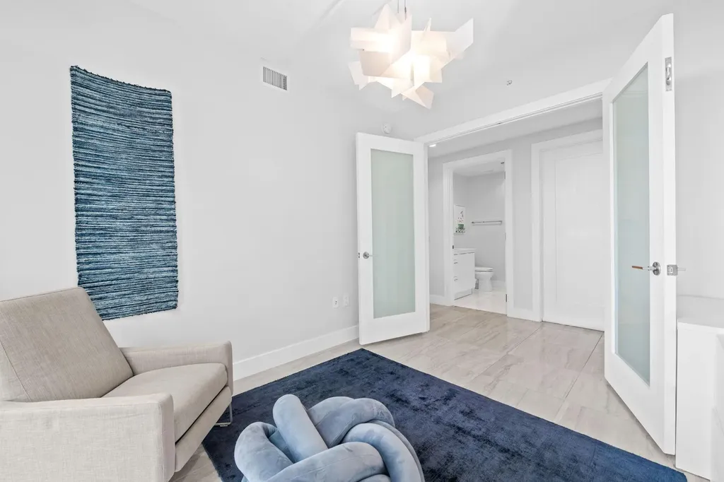 100 E Las Olas Boulevard Fort Lauderdale FL 33301