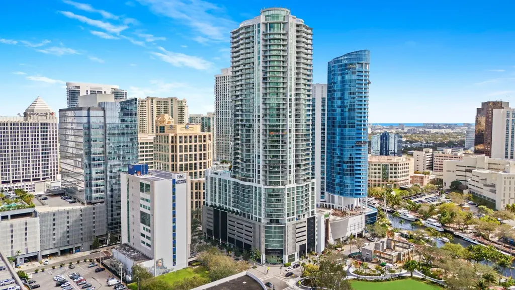 100 E Las Olas Boulevard Fort Lauderdale FL 33301