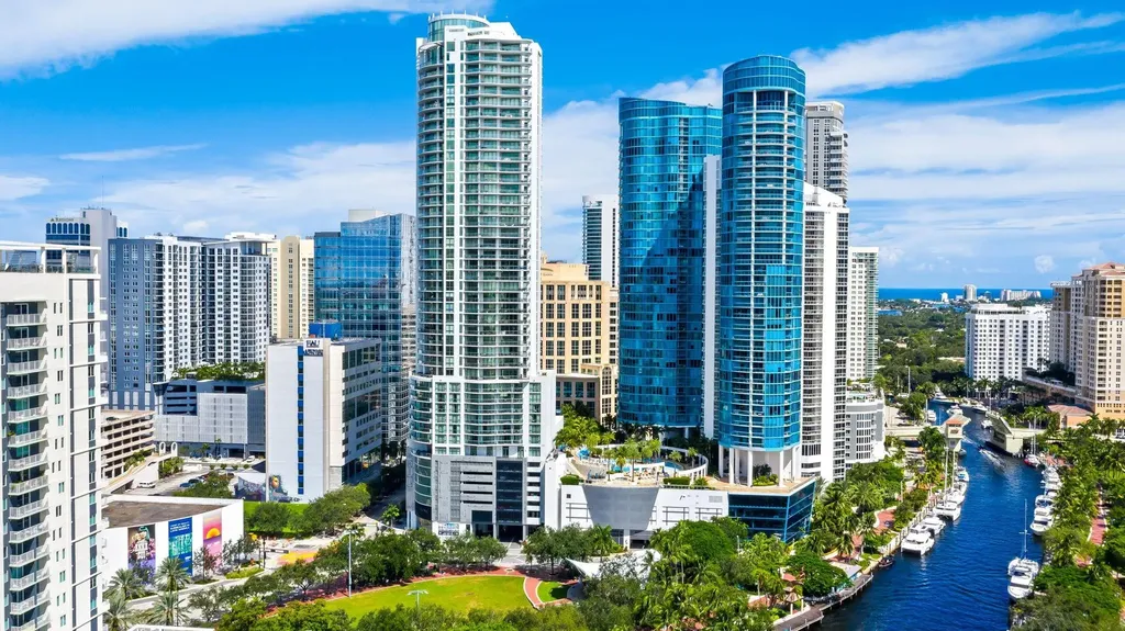 100 E Las Olas Boulevard Fort Lauderdale FL 33301
