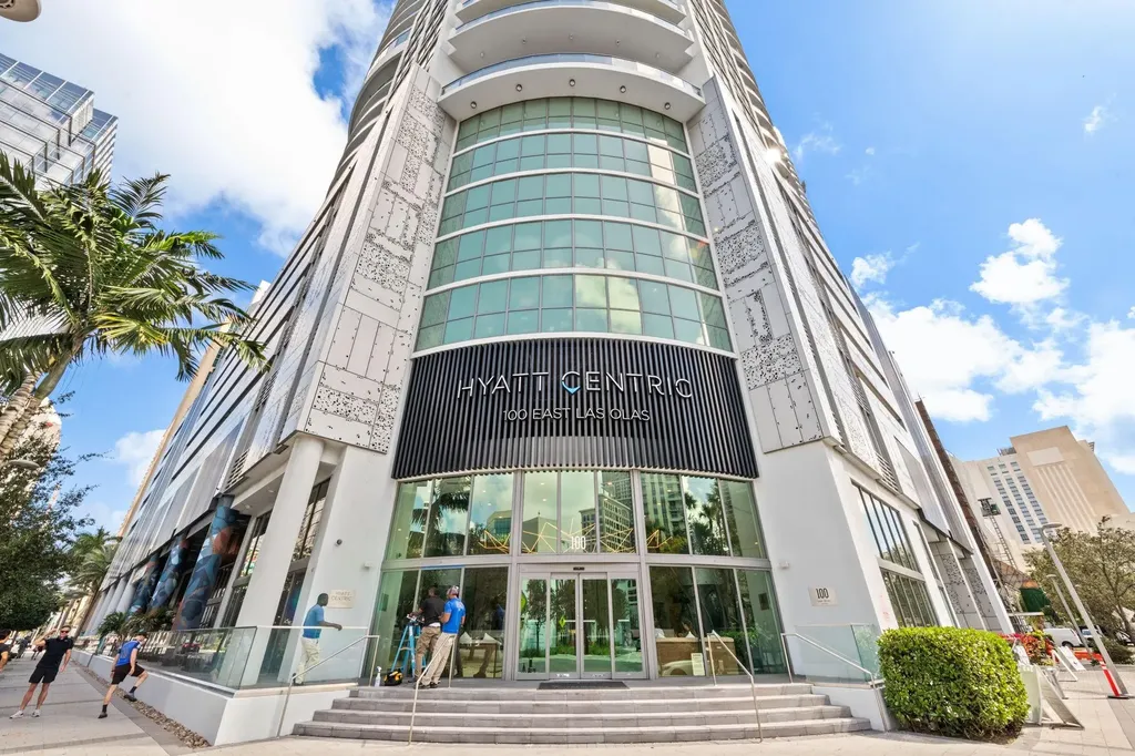 100 E Las Olas Boulevard Fort Lauderdale FL 33301