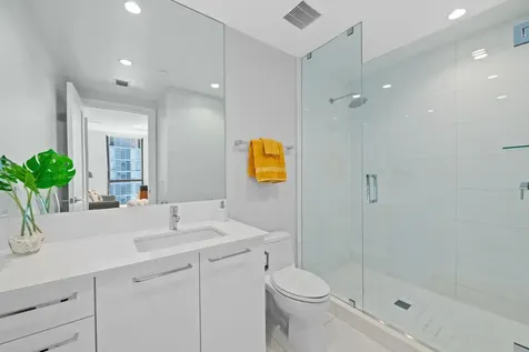 100 E Las Olas Boulevard Fort Lauderdale FL 33301