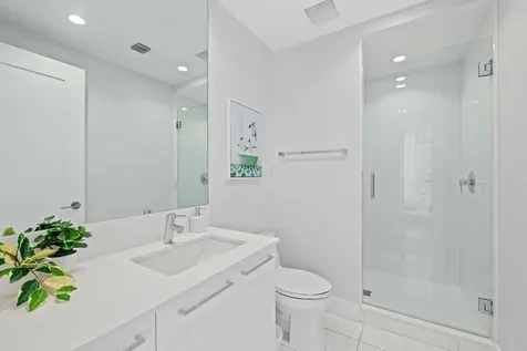 100 E Las Olas Boulevard Fort Lauderdale FL 33301