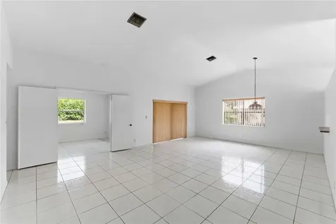 7520 NW 88th Terrace Tamarac FL 33321