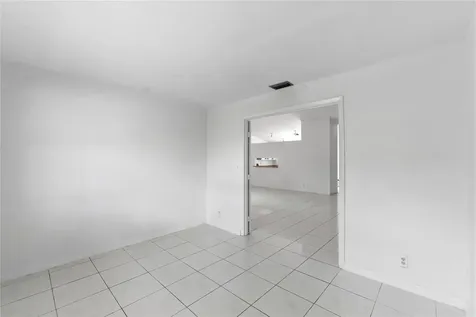 7520 NW 88th Terrace Tamarac FL 33321