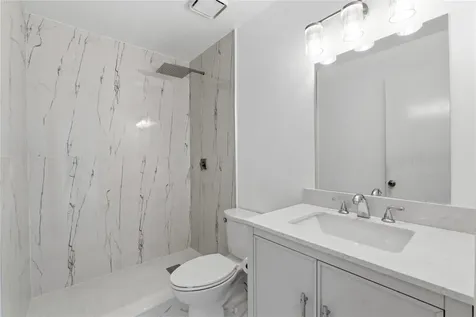 7520 NW 88th Terrace Tamarac FL 33321