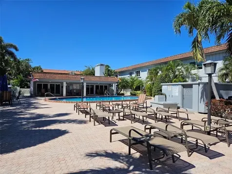 669 W Oakland Park Boulevard Oakland Park FL 33311