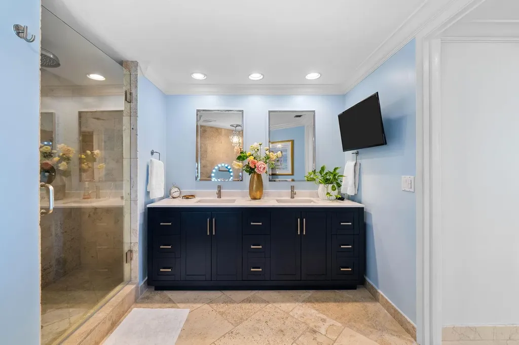 333 Las Olas Way Fort Lauderdale FL 33301