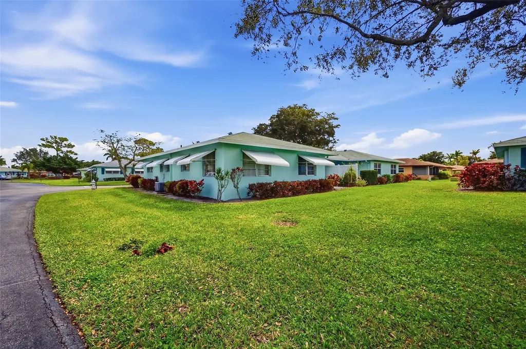 602 Hummingbird Lane Delray Beach FL 33445