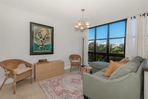 2017 S Ocean Drive Hallandale Beach FL 33009