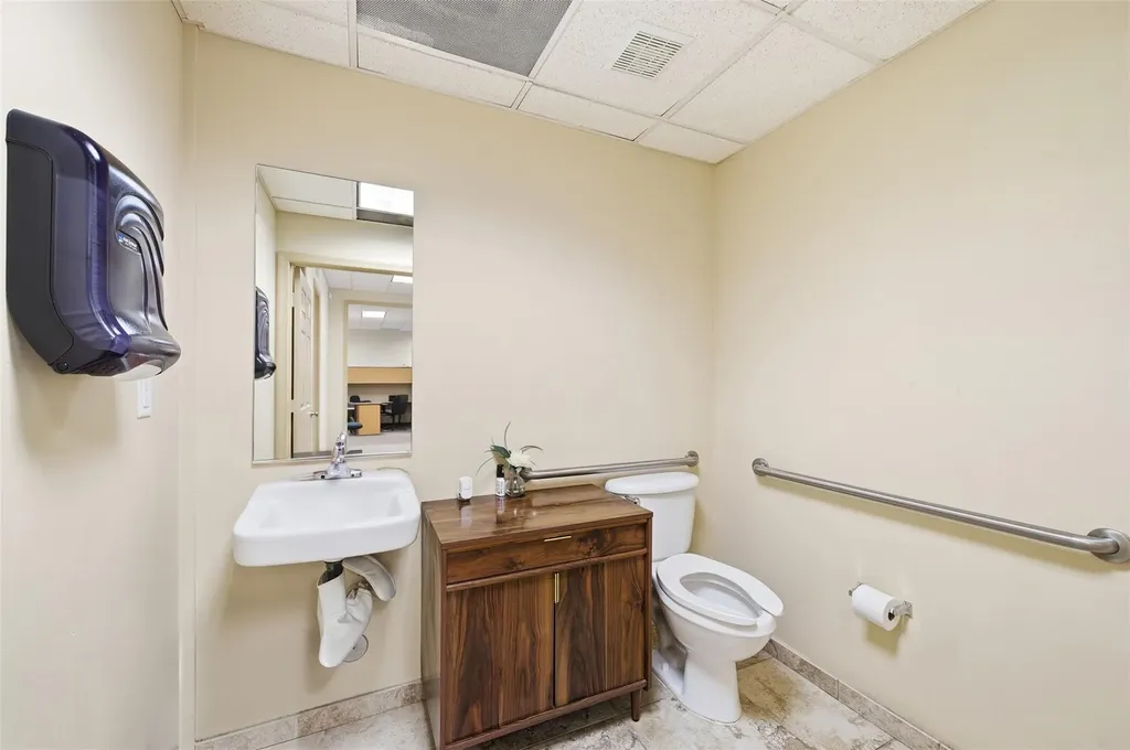 11784 W Sample Road Coral Springs FL