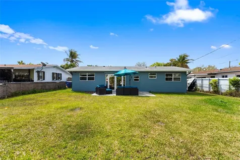 6881 Douglas Street Hollywood FL 33024