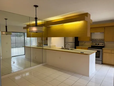 7622 N 76th Way West Palm Beach FL 33407