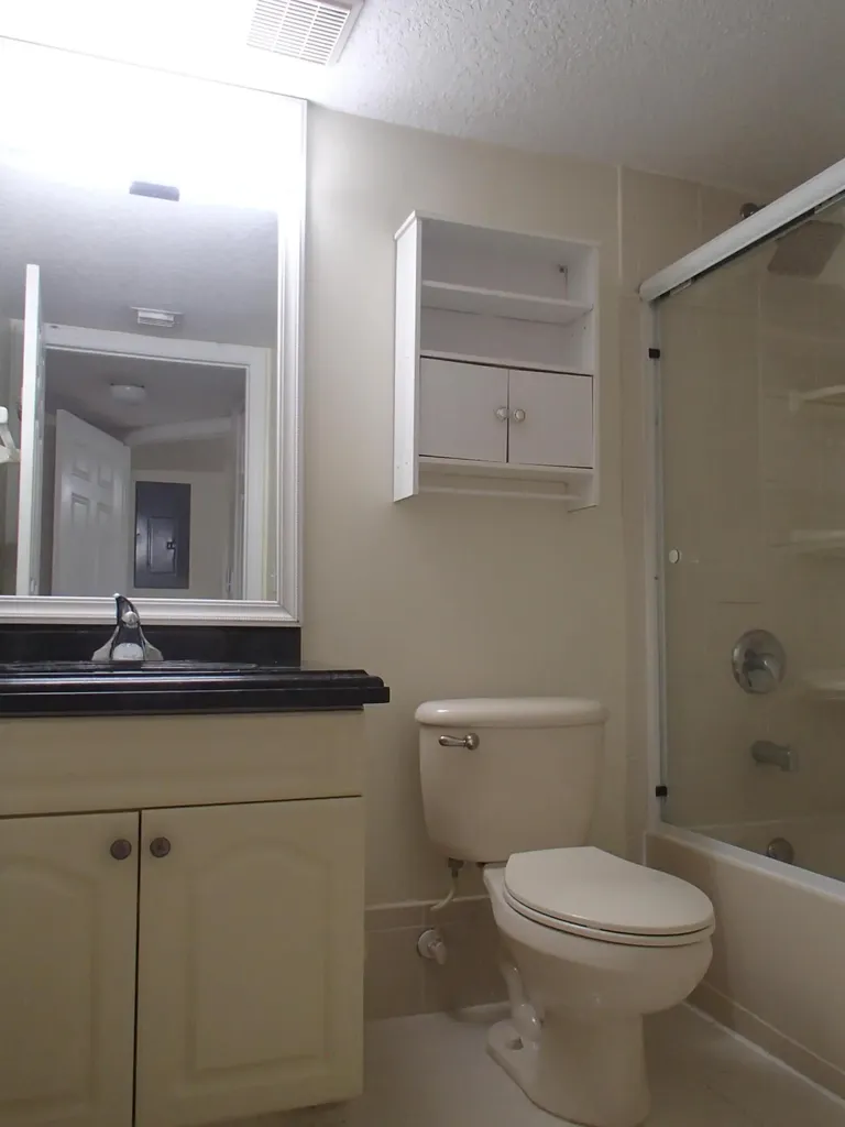 7910 NW 7th Street Pembroke Pines FL 33024