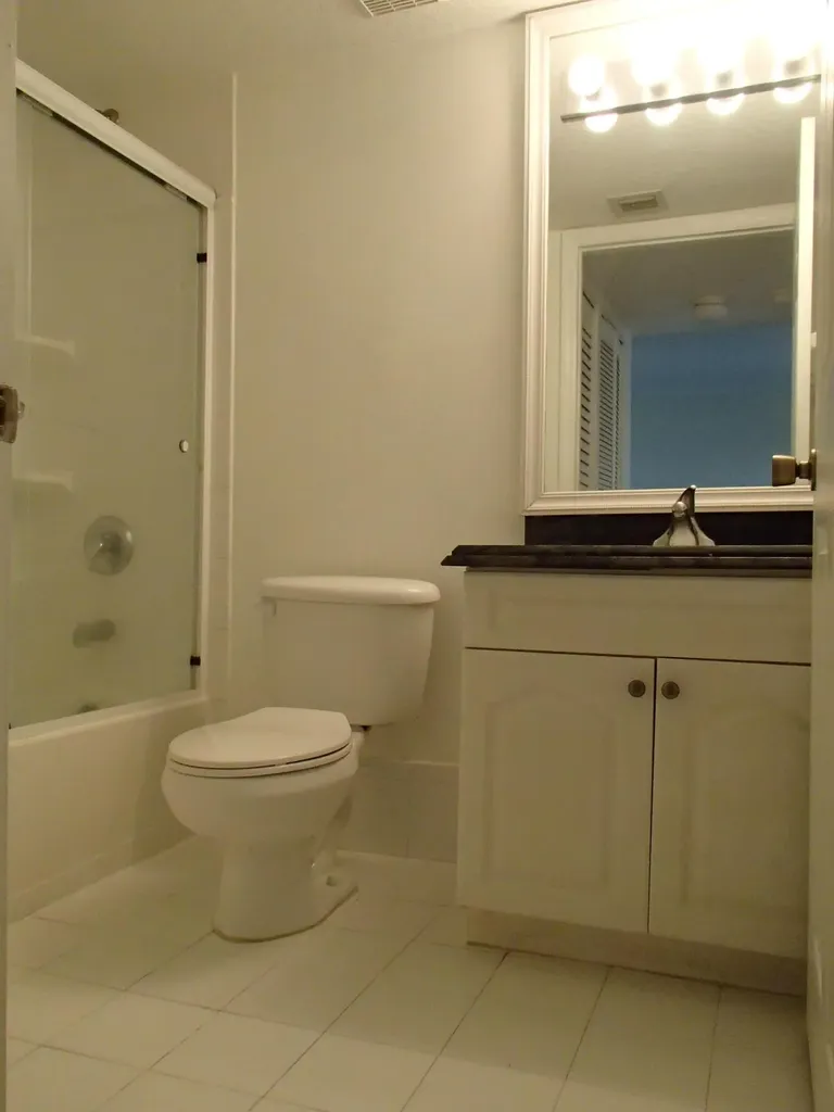 7910 NW 7th Street Pembroke Pines FL 33024